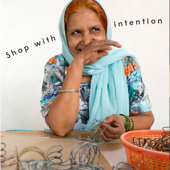 Ten Thousand Villages Square Triple Frame - Picture 7 of 9